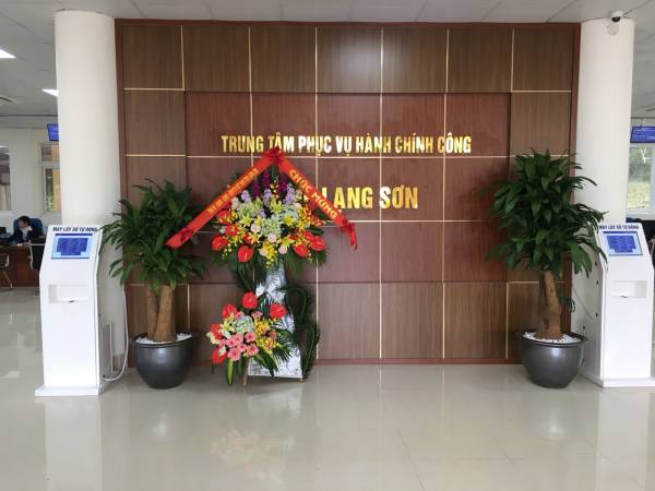 VNC hoàn thiện sản xuất, cung cấp lắp đặt hệ thống xếp hàng tự động cho trung tâm HCC tỉnh Lạng Sơn