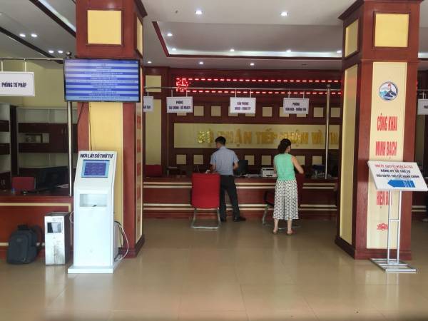 VNC hoàn thiện sản xuất, lắp đặt hệ thống xếp hàng tự động tại UBND TP Lạng Sơn