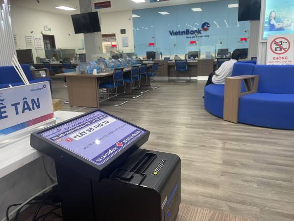 VNC QMS hoàn thiện sản xuất, cung cấp lắp đặt hệ thống xếp hàng tự động tại CN Vietinbank bắc Hưng Yên