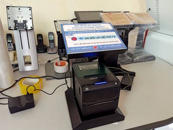 VNC hoàn thiện sản xuất cung cấp máy in số thứ tự để bàn VNC PR1 tại TTYT huyện PÁC NẶM - BẮC KẠN