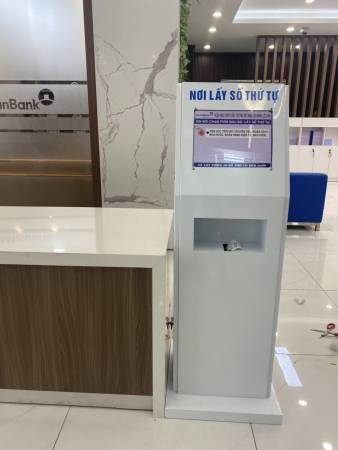 VNC hoàn thiện sản xuất lắp đặt hệ thống xếp hàng tự động tại chi nhánh Viettinbank Lê Chân - Hải Phòng