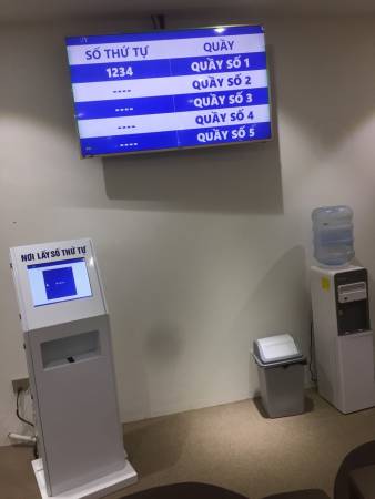 VNC hoàn thiện sản xuất, lắp đặt hệ thống xếp hàng tự động tại công ty CP thương mại và dịch vụ Xuân Thủy