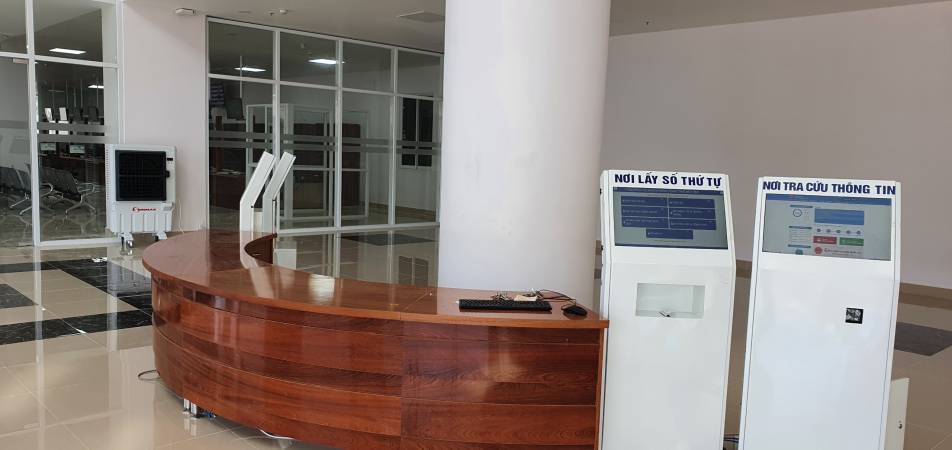 VNC QMS SOFT hoàn thiện sản xuất, cung cấp, lắp đặt hệ thống xếp hàng tự động, đánh giá mức độ hài lòng, Kiosk tra cứu thông tin tại Trung Tâm Phục Vụ Hành Chính Công Tỉnh  Bến Tre