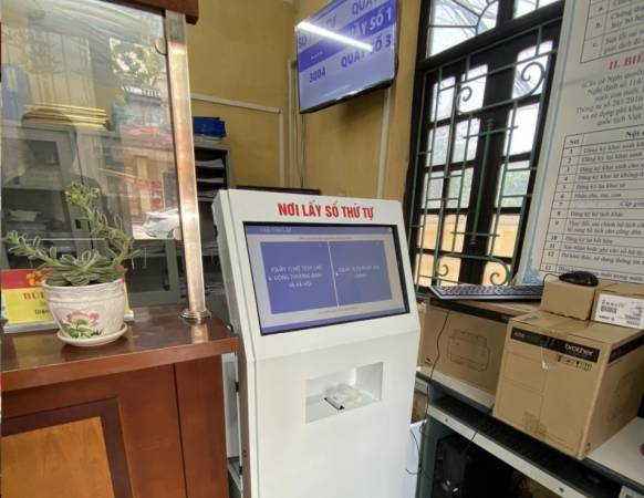 VNC QMS SOFT hoàn thiện sản xuất cung cấp lắp đặt hệ thống xếp hàng tự động, hệ thống đánh giá mức độ hài lòng tại bộ phận 1 cửa tại xã Tân Lập, UBND huyện Đan Phượng - Hà Nội