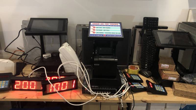 VNC hoàn thiện sản xuất hệ thống xếp hàng tự động tại xã Vân Từ - Huyện Phú Xuyên - HN