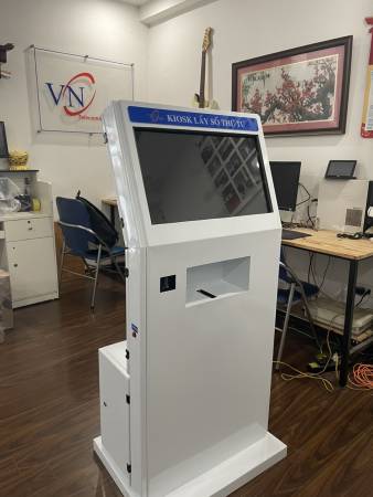 VNC QMS hoàn thiện sản xuất 01 Kiosk lấy số thứ tự VNCPR3.1 cho BVDK Hà Nam