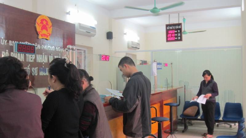 VNC hoàn thiện sản xuất, cung cấp, lắp đặt hệ thống xếp hàng tự động bộ phận 1 cửa UBND Phường Ngọc khánh - Hà Nội