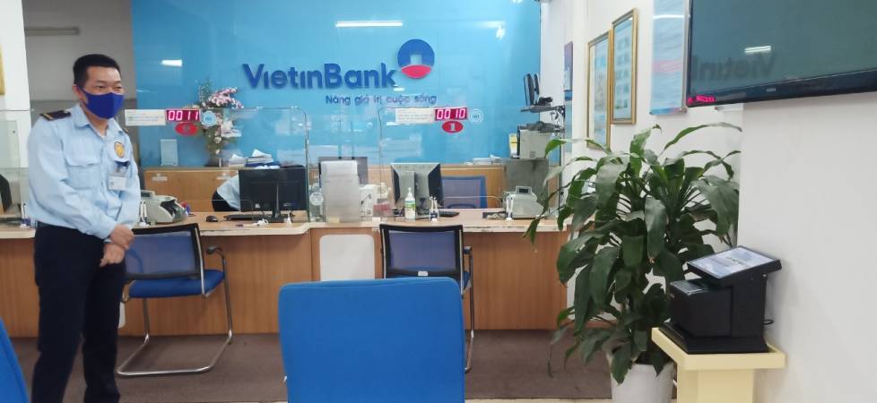 VNC QMS hoàn thành sản xuất cung cấp lắp đặt hệ thống xếp hàng tự động cho PGD Vietinbank Đức Giang - Chi nhánh Đông Hà Nội