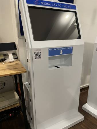 Kiosk lấy số thứ tự màn cảm ứng LCD không sử dụng phần mềm xếp hàng tự động