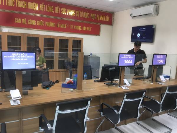 VNC QMS SOFT hoàn thiện sản xuất, cung cấp lắp đặt hệ thống xếp hàng tự động, hệ thống đánh giá mức độ hài lòng tại bộ phận một cửa phường Cổ Nhuế 1 - quận Bắc Từ Liêm - Hà Nội