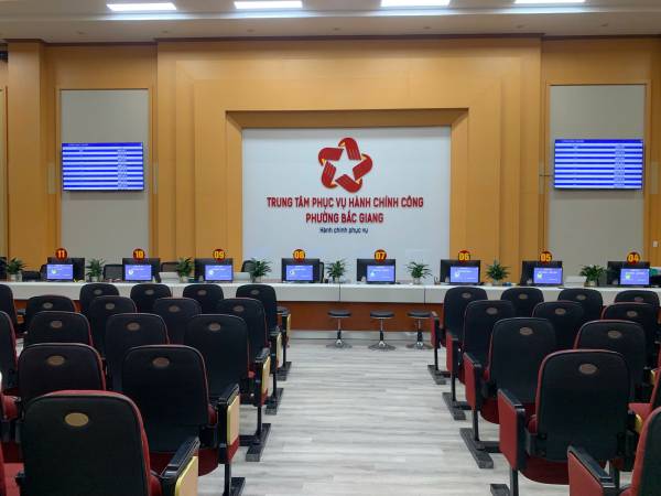 Ứng dụng hệ thống xếp hàng tự động cho trung tâm hành chính công Xã, Phường sau sát nhập